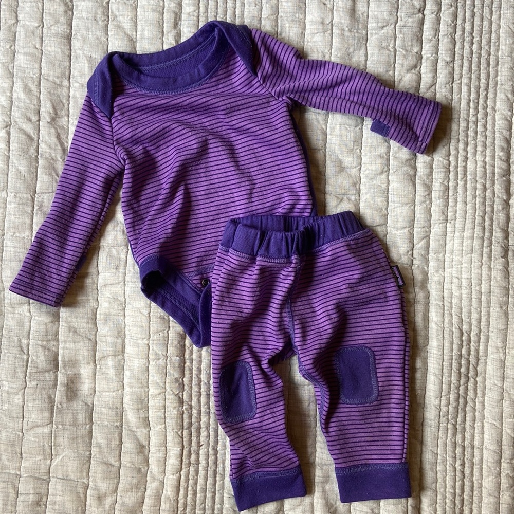 Good used condition Patagonia Capilene set